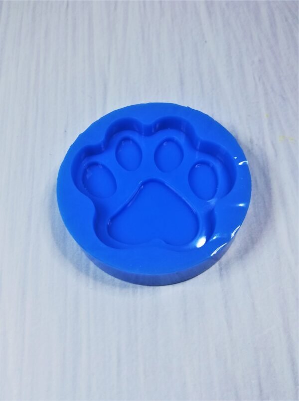 Stampo in silicone Zampa cane-gatto 5,5cm per creazioni in resina e fimo - immagine 5