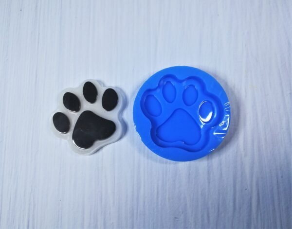 Stampo in silicone Zampa cane-gatto 5,5cm per creazioni in resina e fimo - immagine 6