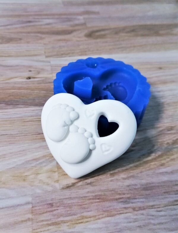 Stampo in silicone Cuore con Piedini neonato per creazioni in resina, fimo e gesso