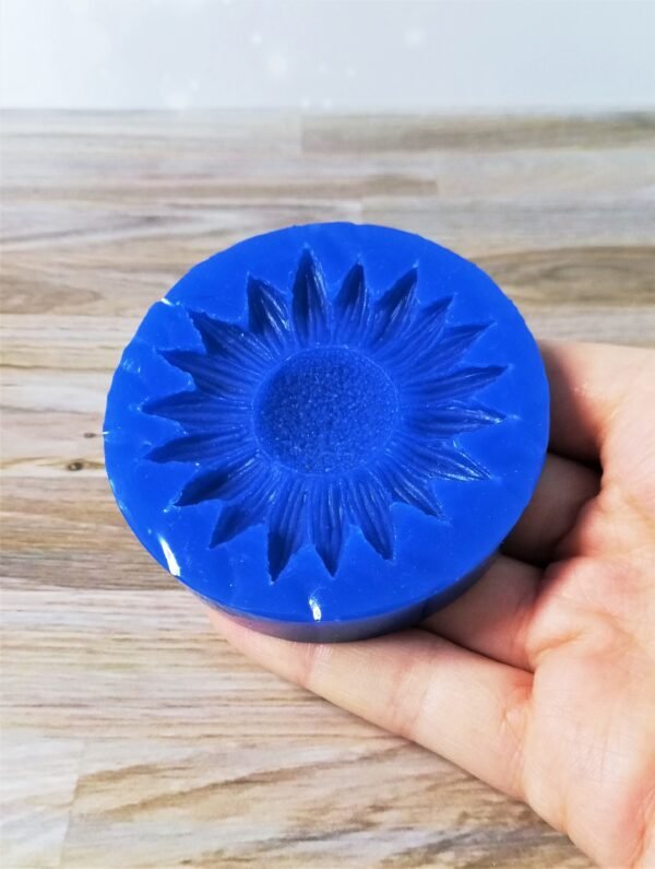 Stampo in silicone Girasole grande per creazioni in resina e fimo - immagine 3