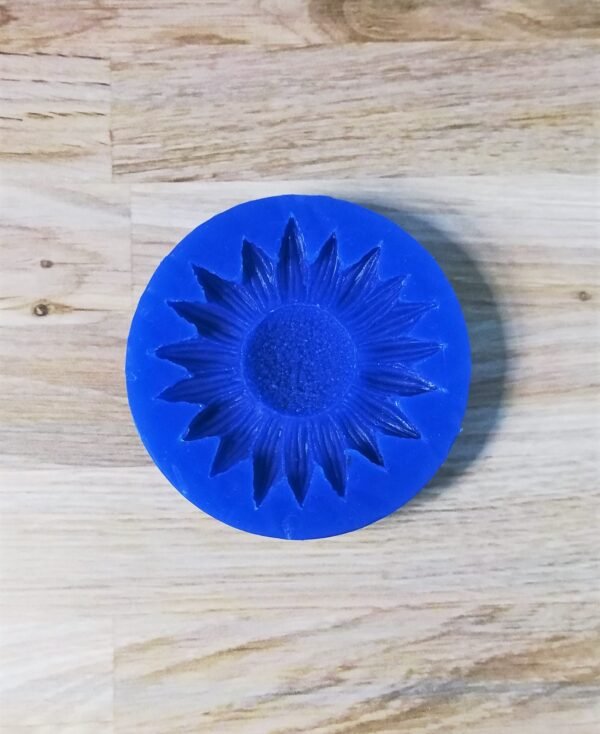 Stampo in silicone Girasole grande per creazioni in resina e fimo - immagine 4